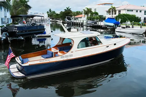 2018 Hinckley Picnic Boat 37 MKIII, photo 1 in Fort Lauderdale, FL