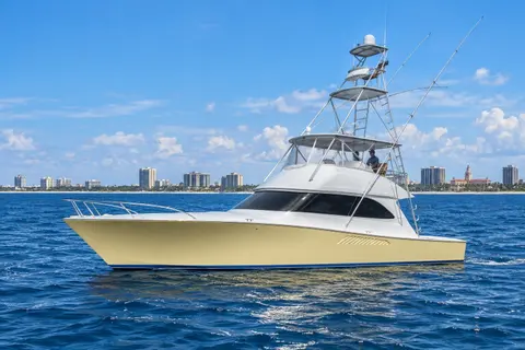 2002 Viking 52 Convertible, photo 1 in Cape Coral, FL