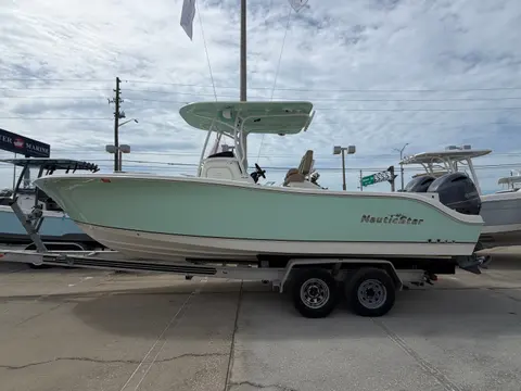 2019 NauticStar 25 XS, photo 1 in Clearwater, FL