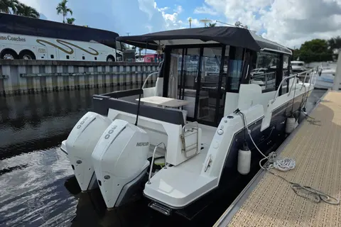 2022 Jeanneau NC 1095, photo 1 in Fort Lauderdale, FL