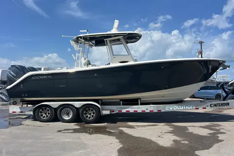 2020 Cobia 301 Center Console, photo 1 in Sarasota, FL