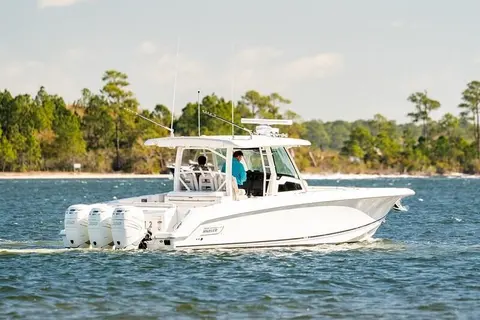 2018 Boston Whaler 380 Outrage, photo 1 in Fort Lauderdale, FL