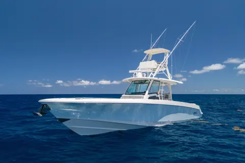 2020 Boston Whaler 380 Outrage, photo 1 in Key Largo, FL