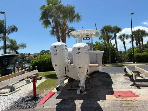 2022 Regulator 31, photo 1 in St Petersburg, FL