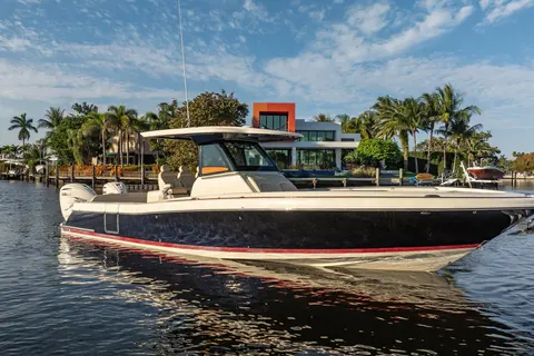 2020 Chris-Craft Catalina 34, photo 1 in Fort Lauderdale, FL