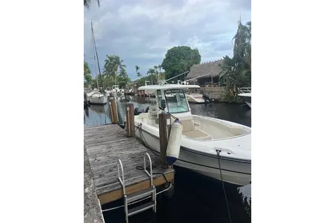 2016 Boston Whaler 270 Dauntless, photo 1 in Fort Lauderdale, FL
