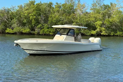 2018 Chris-Craft Catalina 30, photo 1 in Sarasota, FL