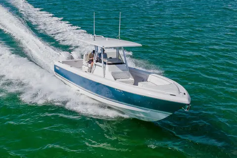 2022 Intrepid 327 Center Console, photo 1 in Tampa, FL