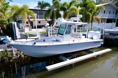2021 Everglades 273 Center Console, photo 1 in Tavernier, FL