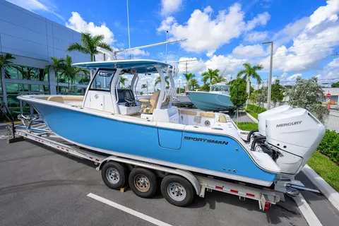 2026 Sportsman Open 302 Center Console, photo 1 in Riviera Beach, FL