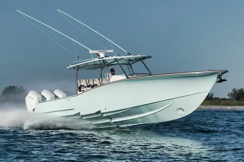 2027 Mag Bay 43 CC, photo 1 in Jupiter, FL