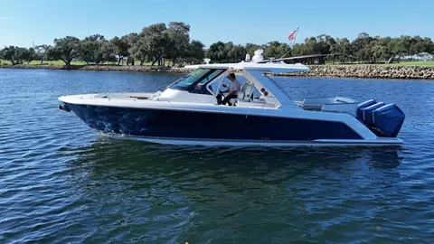 2023 Tiara Yachts 38 LS, photo 1 in West Palm Beach, FL