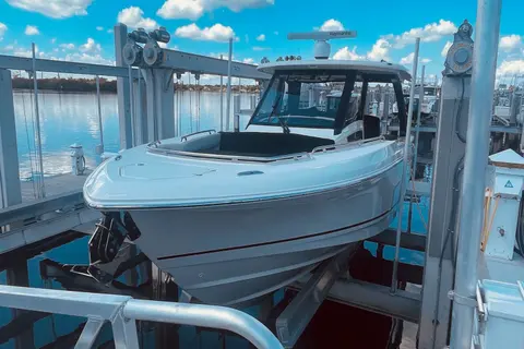 2023 Boston Whaler 350 Realm, photo 1 in Stuart, FL