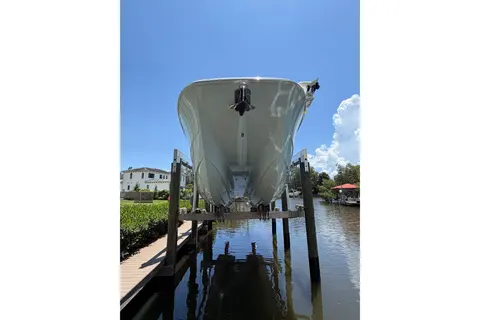 2024 Invincible 33 Catamaran, photo 1 in St Petersburg, FL