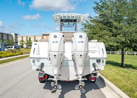 2027 Sea Hunt Ultra 275SE, photo 1 in Tampa, FL