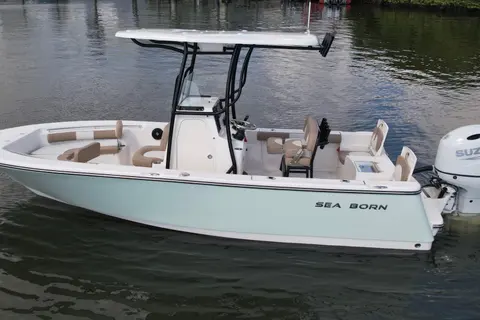 2027 Sea Born LX21 Center Console, photo 1 in Jupiter, FL