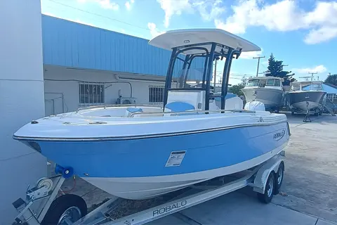2026 Robalo R222 Explorer, photo 1 in West Palm Beach, FL