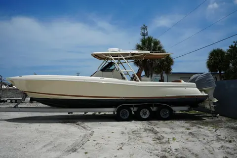 2016 Chris-Craft Catalina 34, photo 1 in Sebastian, FL