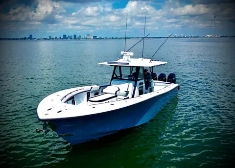 2024 Yellowfin 39 Offshore, photo 1 in Coral Gables, FL