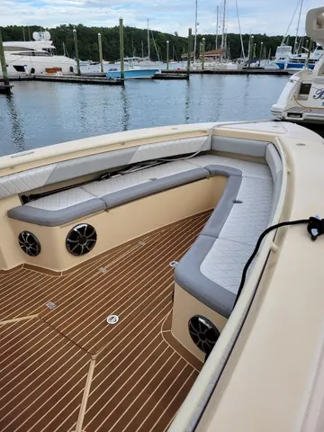 2013 Statement 38 SUV, photo 1 in Fort Lauderdale, FL