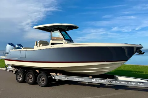 2027 Chris-Craft Catalina 28, photo 1 in Sarasota, FL