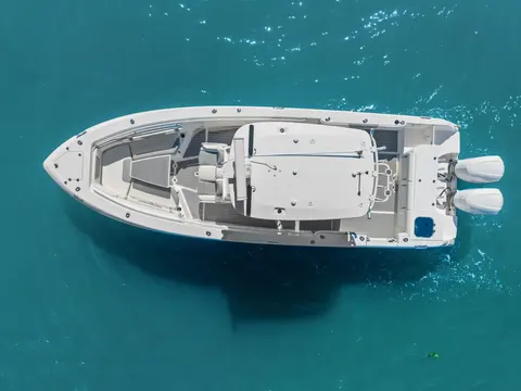 2016 Everglades 325 Center Console, photo 1 in Naples, FL