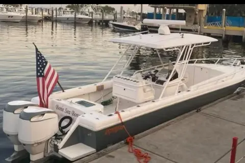 2003 Intrepid 322 Cuddy, photo 1 in Miami, FL