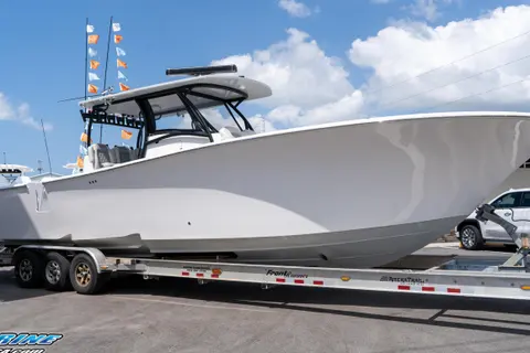 2023 Front Runner 39 Center Console, photo 1 in St Petersburg, FL