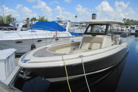 2019 Chris-Craft Catalina 30, photo 1 in Fort Myers, FL