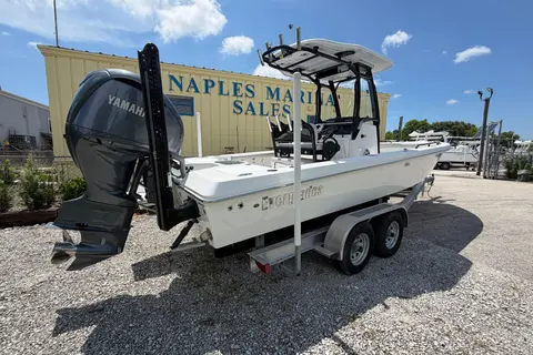 2021 Everglades 243 Center Console, photo 1 in Naples, FL