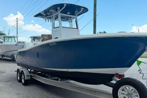 2025 NauticStar 252 Legacy, photo 1 in St Petersburg, FL