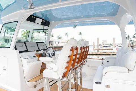2020 HCB 42 Siesta, photo 1 in Palm Beach, FL