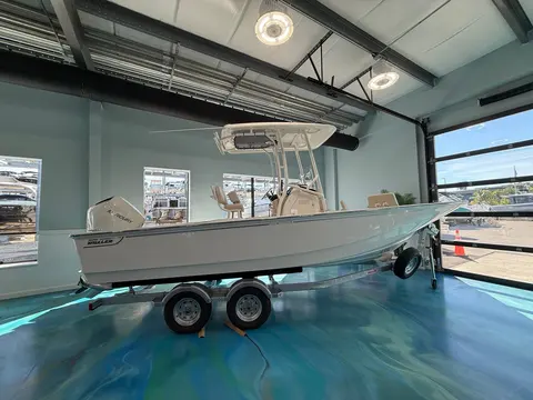 2027 Boston Whaler 210 Montauk, photo 1 in Sarasota, FL