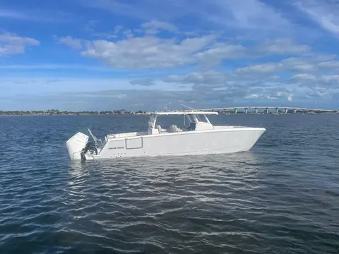 2024 Twin Vee 400 GFX CC, photo 1 in Clearwater, FL