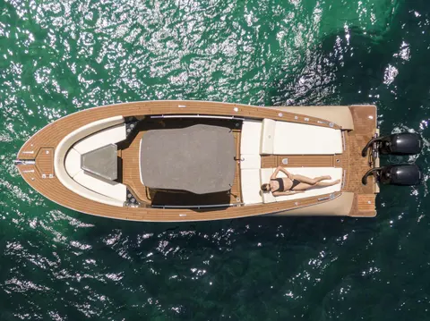 2026 Lilybaeum Levanzo 25, photo 1 in Fort Lauderdale, FL