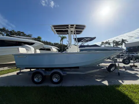 2027 Boston Whaler 190 Montauk, photo 1 in Stuart, FL