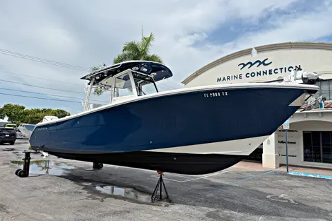 2025 Cobia 320 Center Console, photo 1 in West Palm Beach, FL