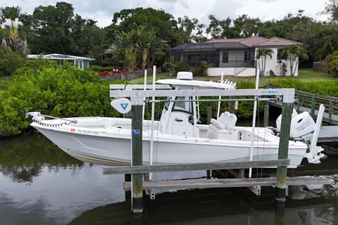 2021 Blue Wave 2800 Makaira, photo 1 in Sarasota, FL
