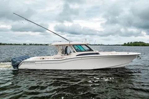 2022 Grady-White Canyon 456, photo 1 in Vero Beach, FL