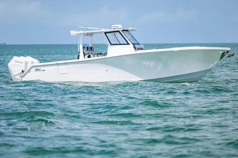 2025 Streamline R 35, photo 1 in Key Largo, FL