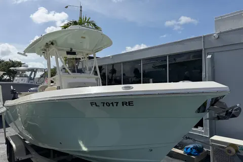 2017 Cobia 237 Center Console, photo 1 in Pompano Beach, FL