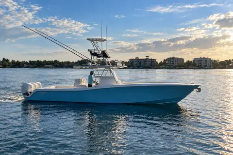 2019 Invincible 39 Open Fisherman, photo 1 in Palm Beach, FL
