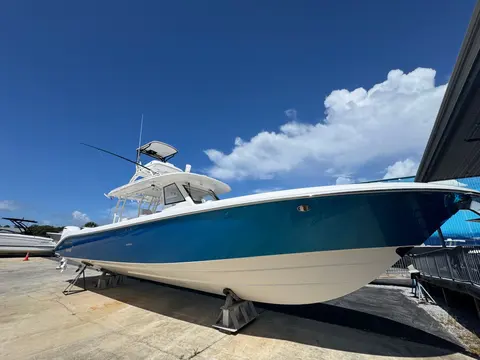 2017 Everglades 435 Center Console, photo 1 in Destin, FL