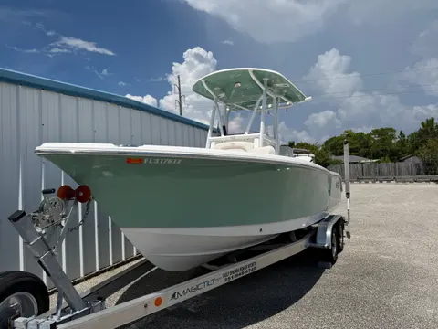 2024 Sea Hunt Ultra 234, photo 1 in Pensacola, FL