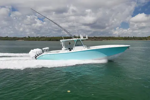 2017 Yellowfin 39 Offshore, photo 1 in Hobe Sound, FL