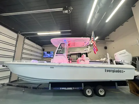 2027 Everglades 253 Center Console, photo 1 in Clearwater, FL