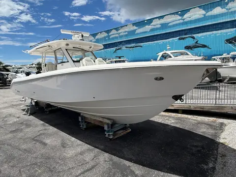2023 Everglades 395 Center Console, photo 1 in ST PETE BEACH, FL