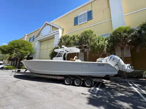 2025 Jupiter 380LS, photo 1 in Pompano Beach, FL