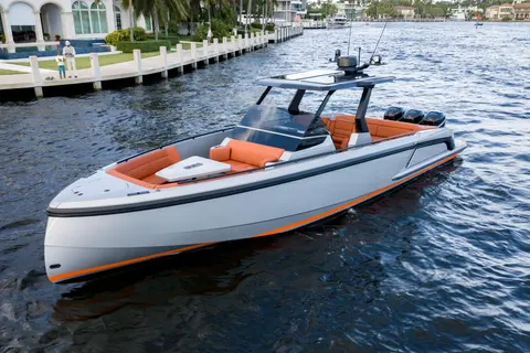 2023 Vanquish Yachts VQ40 Outboard, photo 1 in Fort Lauderdale, FL