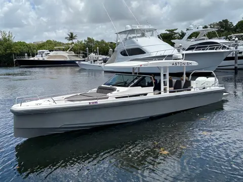 2017 Axopar 37 Sun-Top, photo 1 in Coral Gables, FL
